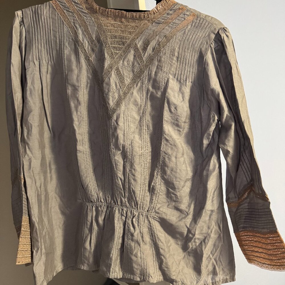 Beyond Vintage Gray Silk Blouse S NWT
